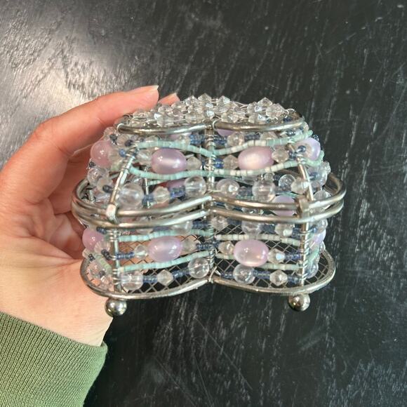 Whimsical Wire- Beaded- Heart Trinket Box with Lid- Pink blues- y2k- table decor - Picture 9 of 9